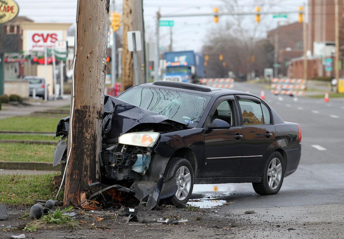 vehicle crash temporarily knocks out power for many news herald