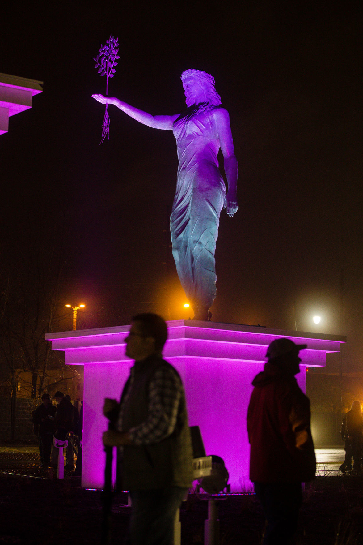 Photos New statues dedicated in Ashland Multimedia