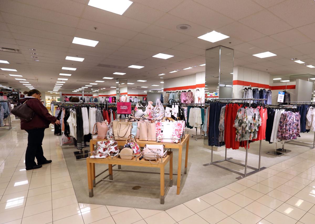 Macy S Opens New Backstage Outlet News Herald Dispatch Com