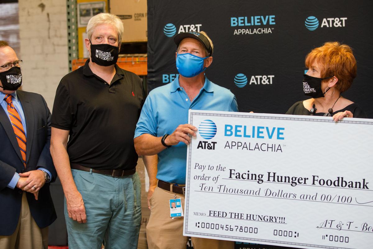 2020 0623 foodbank 02.jpg