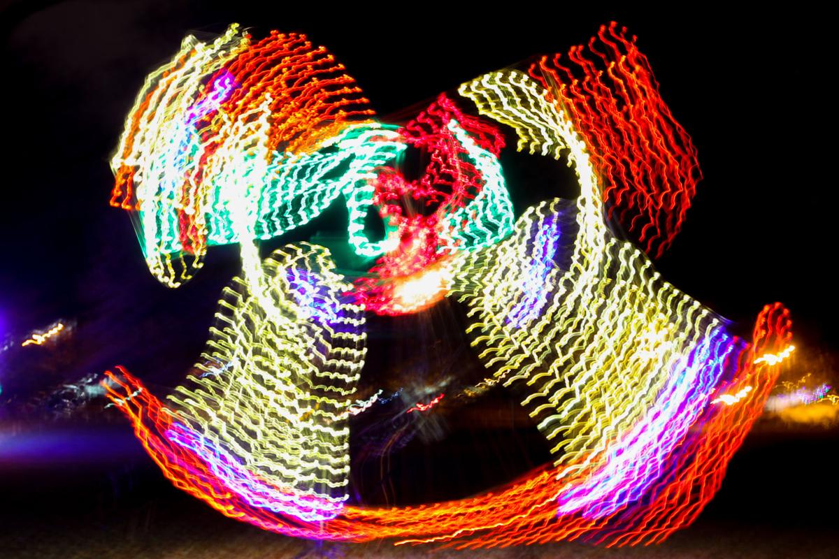 Thousands Of Lights Turn Ashland Into A Winter Wonderland News Herald Dispatch Com