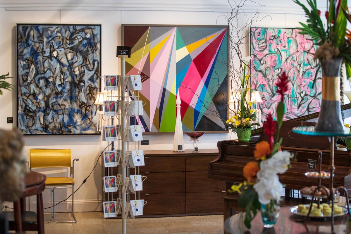 Photos Sloane Square Gallery Multimedia