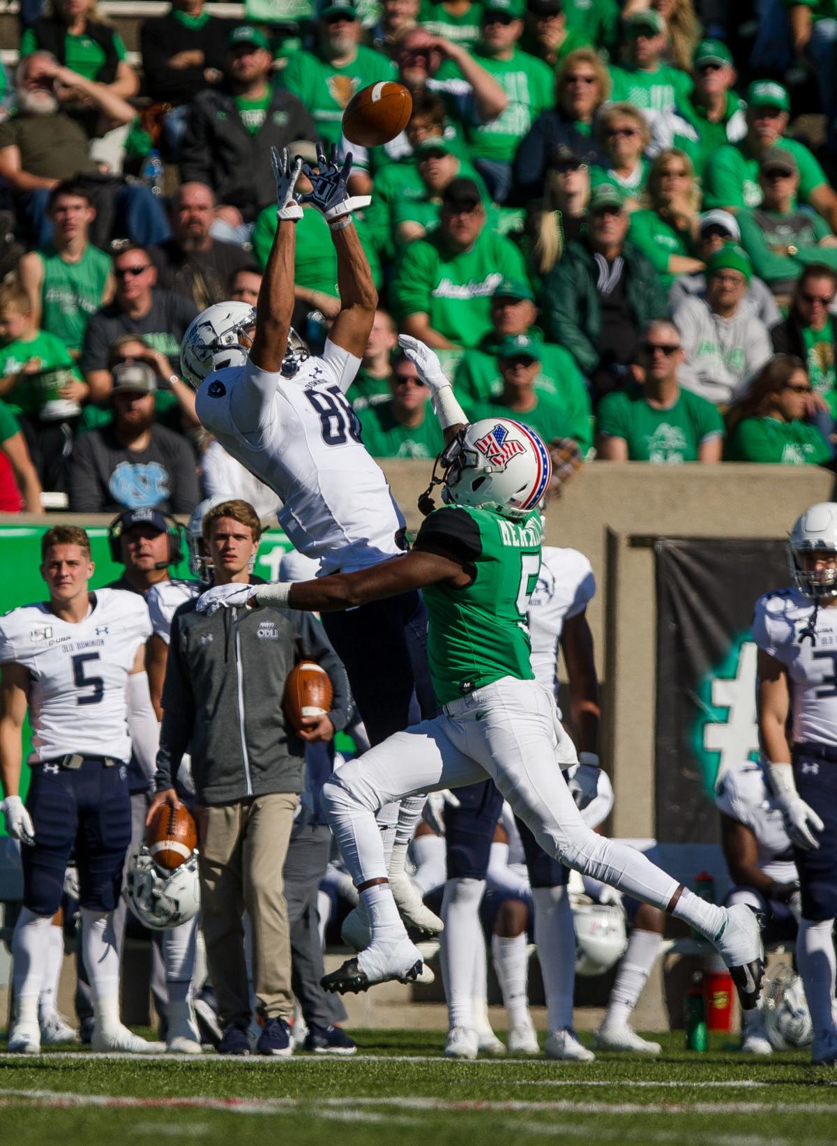 2019 1013 mu football 25.jpg