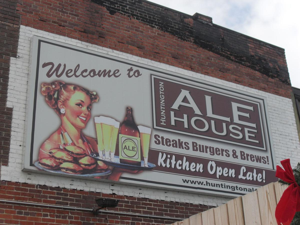 Variety of latenight pub fare on menu at Huntington Ale House Dining