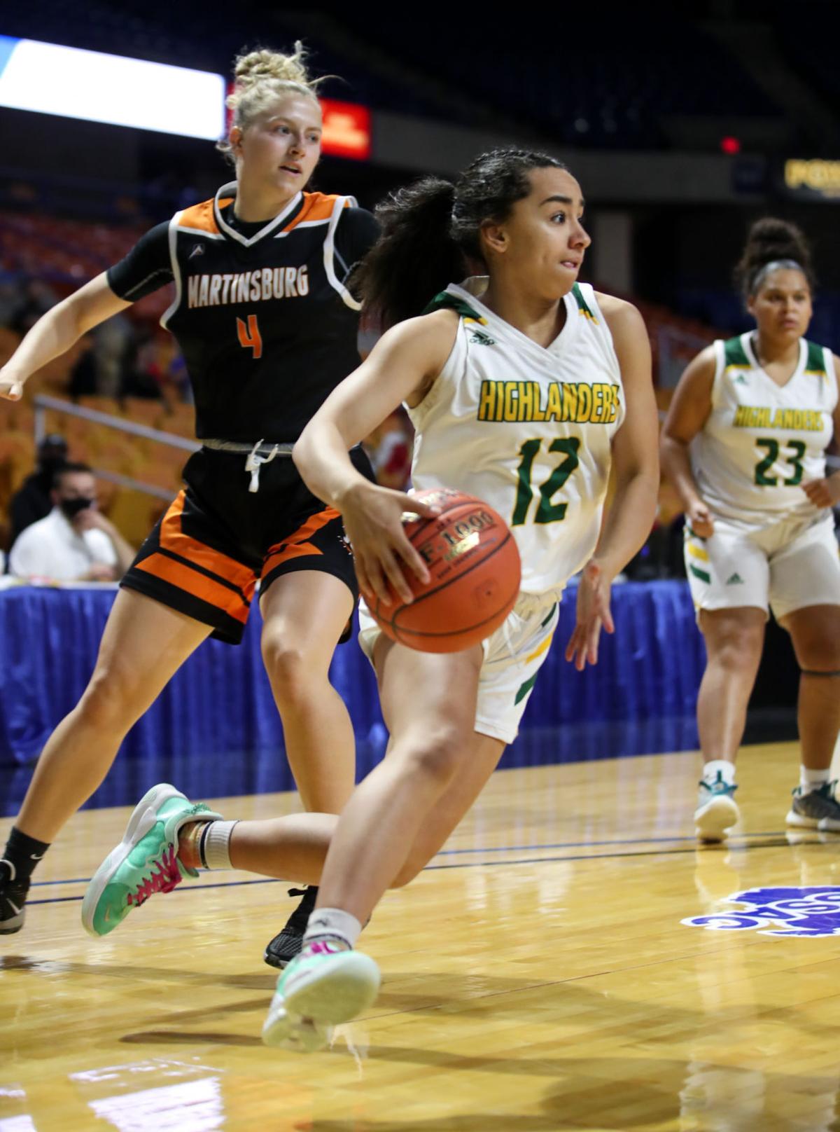 20210430 hhs girls 08.jpg