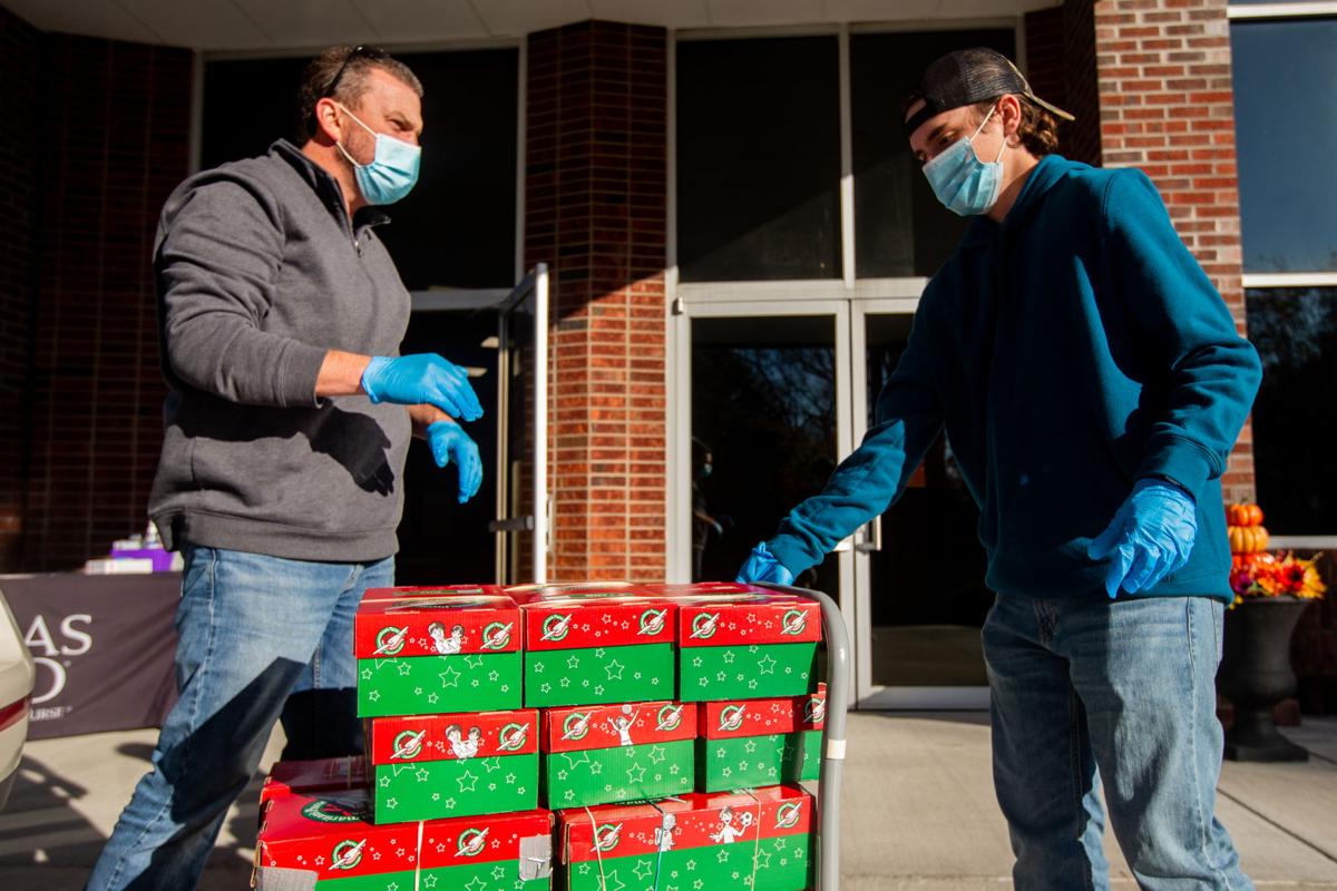 20201117_hd_shoeboxes