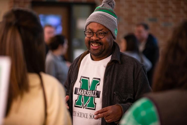 Photos: Marshall welcomes incoming students | Multimedia | herald-dispatch.com