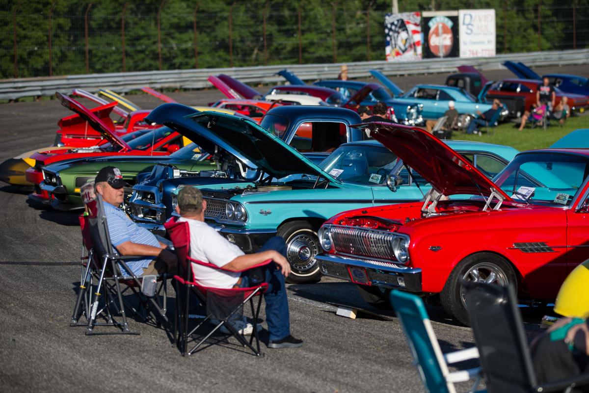 Photos Covered Bridge & TriState Street Rods car and bike show Multimedia