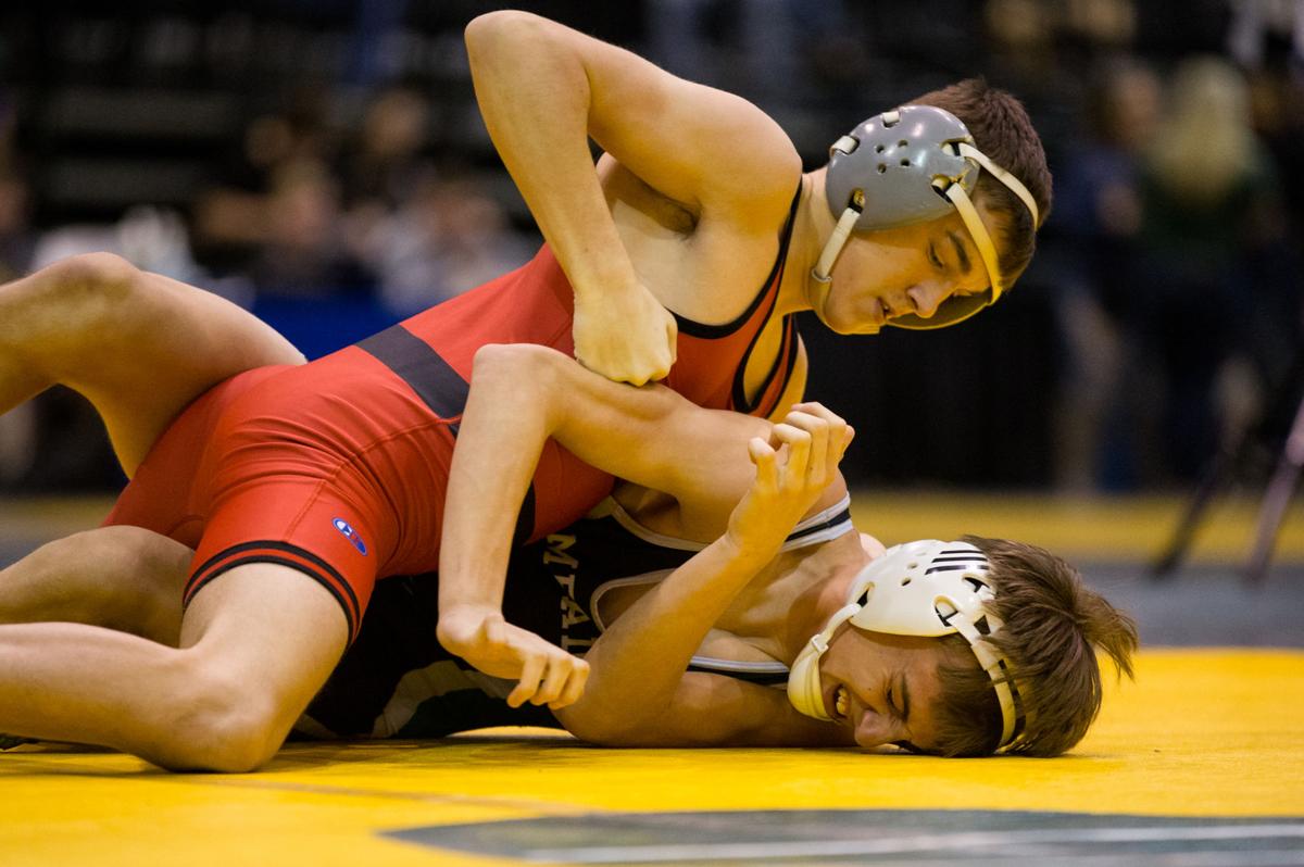 Photos WSAZ Invitational wrestling tournament, Friday Multimedia