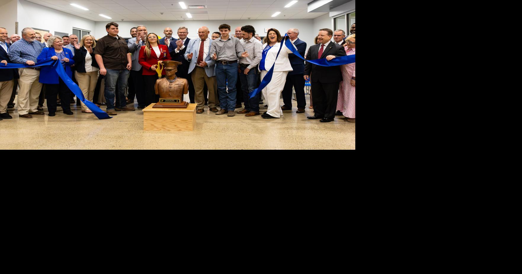 Woody Williams Center opens to public with fanfare