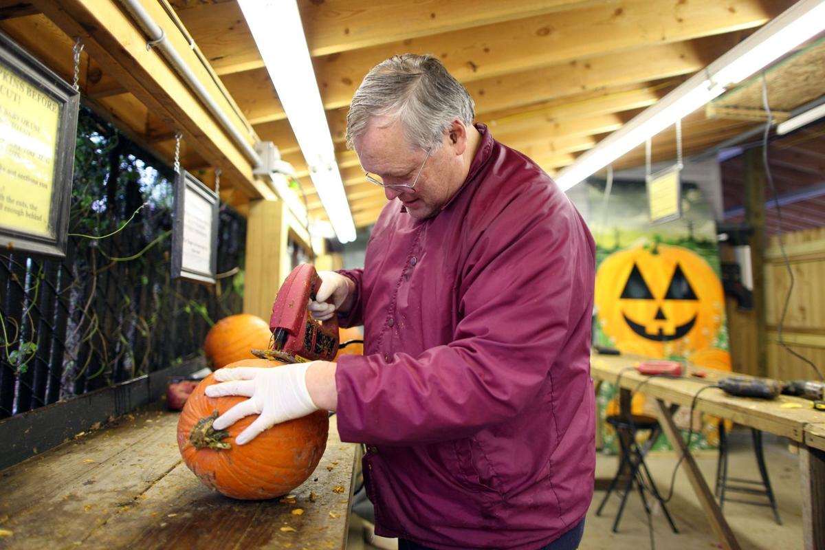Gallery Pumpkin House, Oct. 28