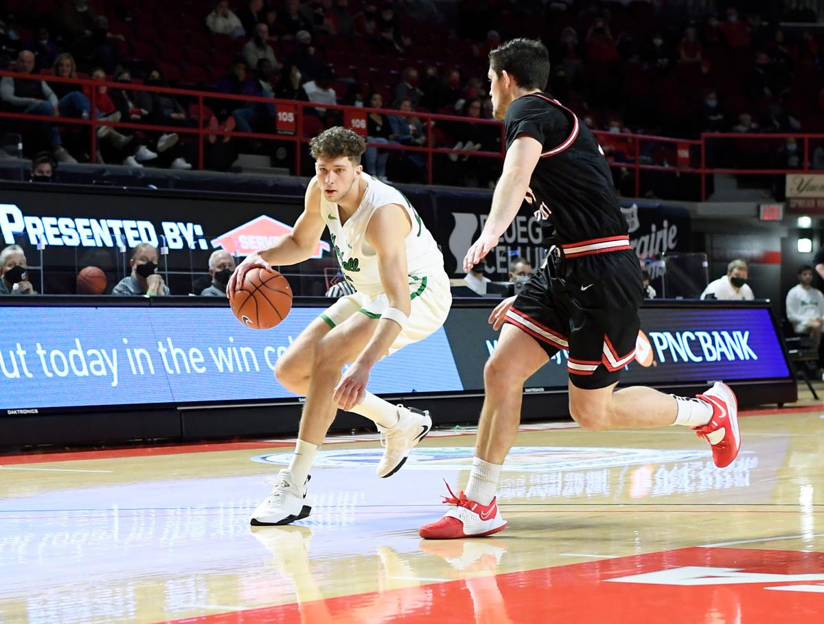 Western Kentucky holds off Herd, 81-73 | Putnam News | herald-dispatch.com