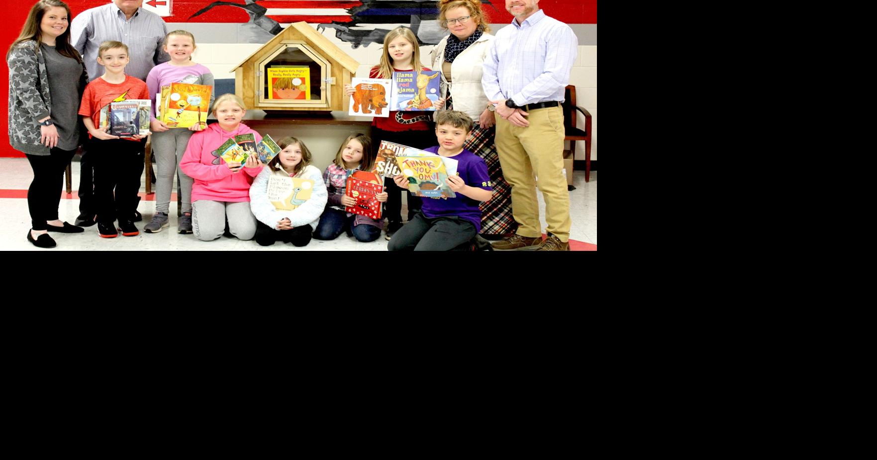 Decherd Elementary receives donation of outdoor library box Local