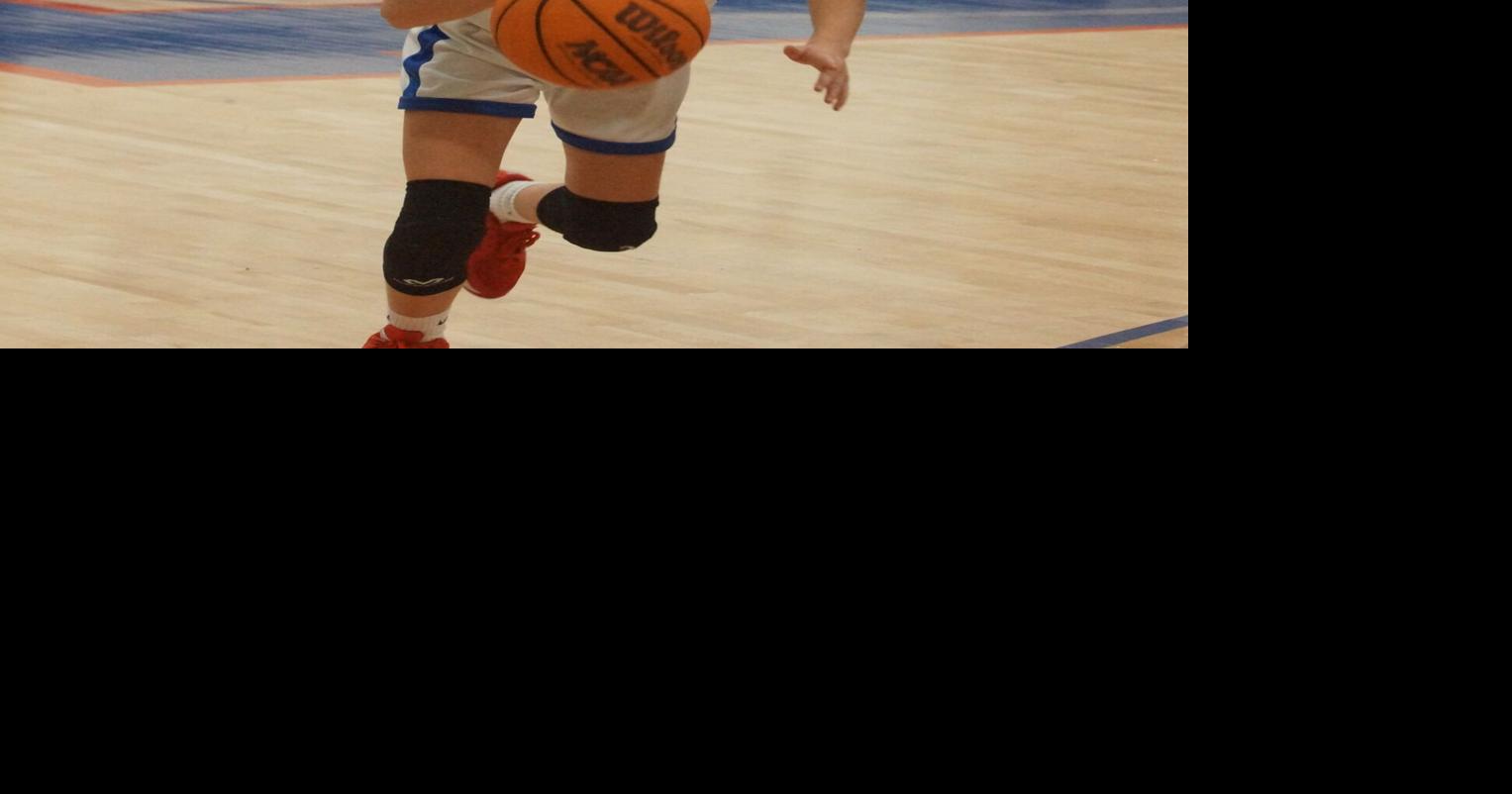 Middle school Lady Hornets hold off Flintville for home win