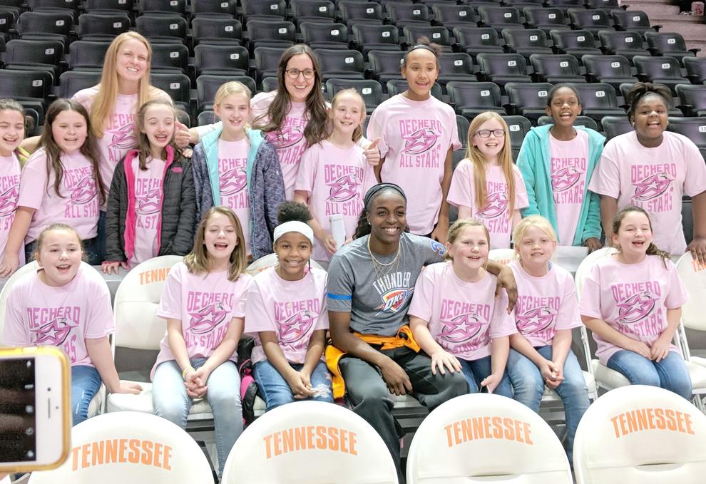Decherd Elementary girls' basketball team travels to watch UT game