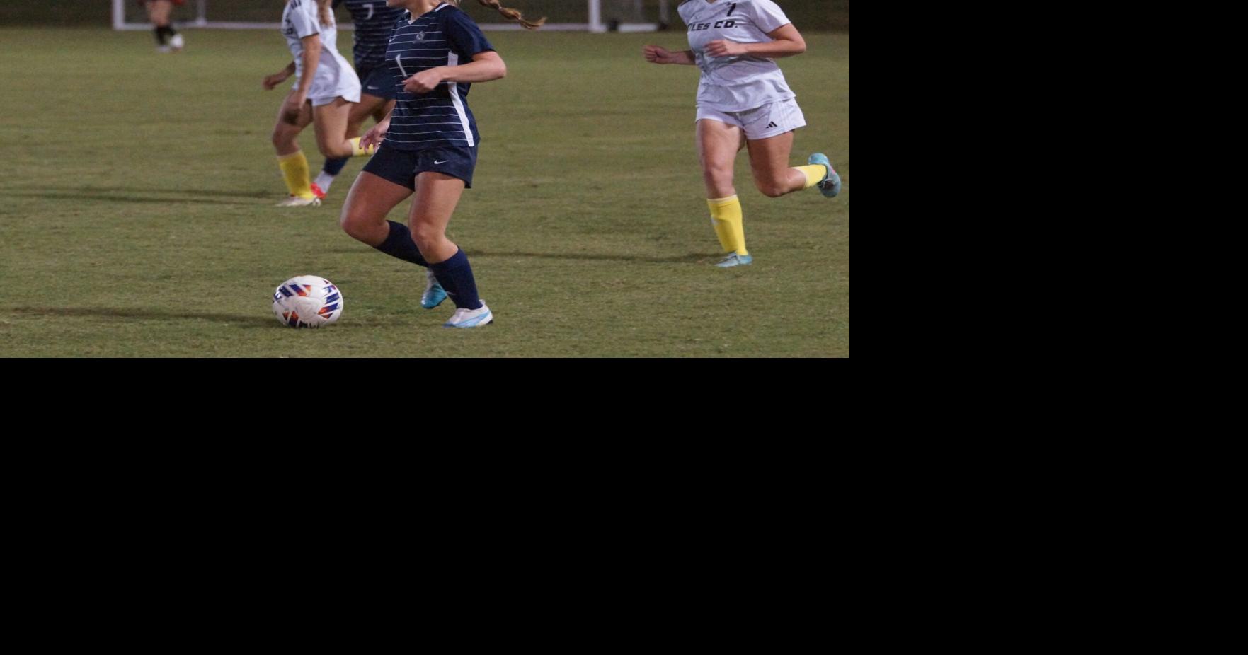 FC girls soccer routs Giles County in district semis