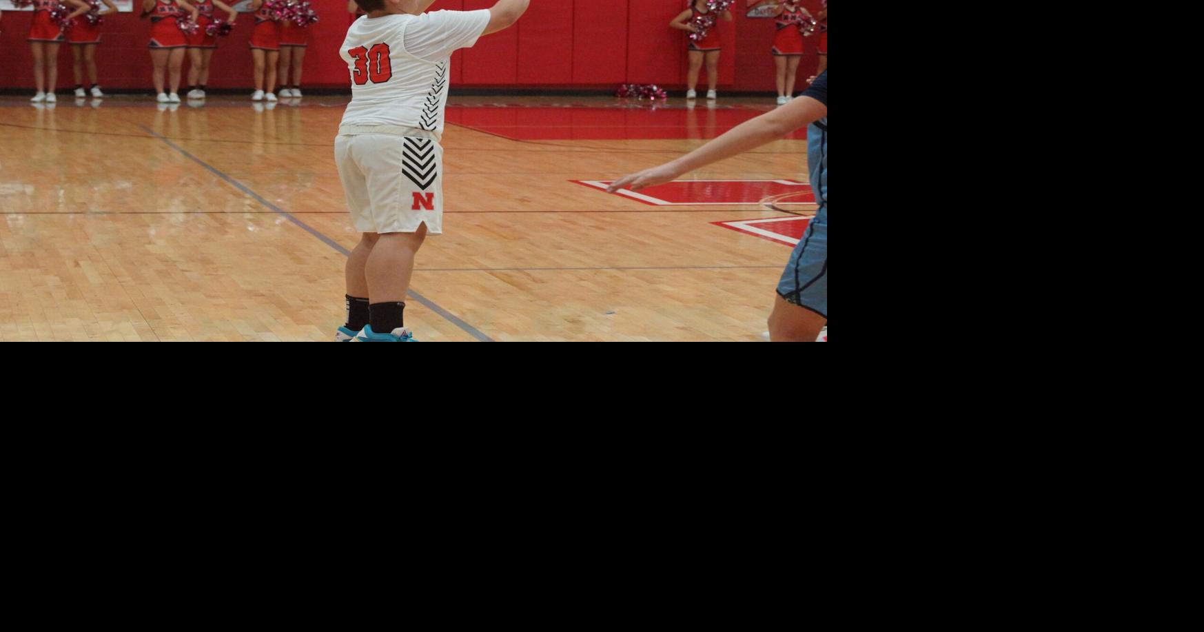 Gators drop road contest to Harris