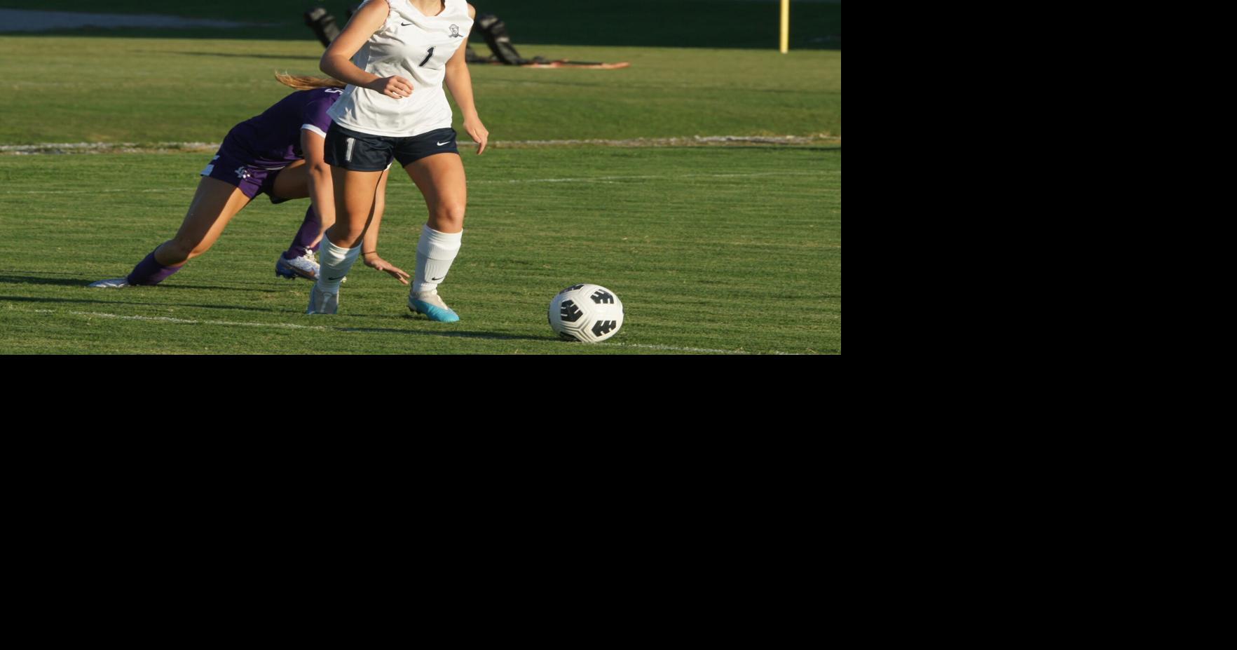 FC girls soccer tops Central Magnet in district road contest