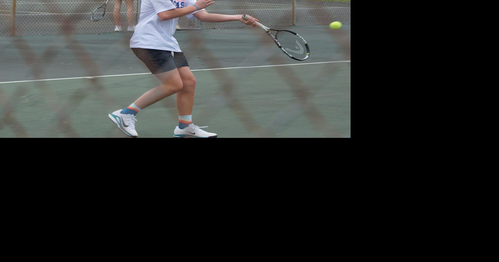 Tennis Rebels, Rebelettes fall to Warren County in home matches