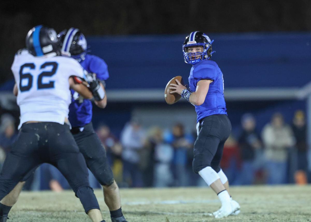 REGION 2D FOOTBALL Bledsoe, Gate City pull away from Marion in Region