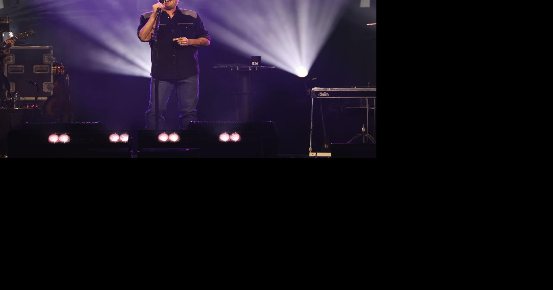 Blake Shelton show kicks off a busy fourth quarter calendar