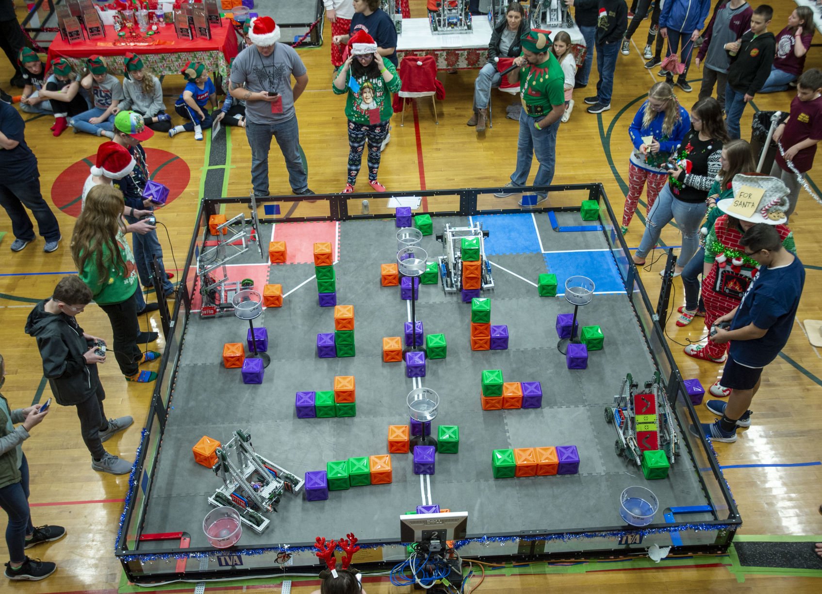 Holston Valley Middle Hosts Robotics Tournament