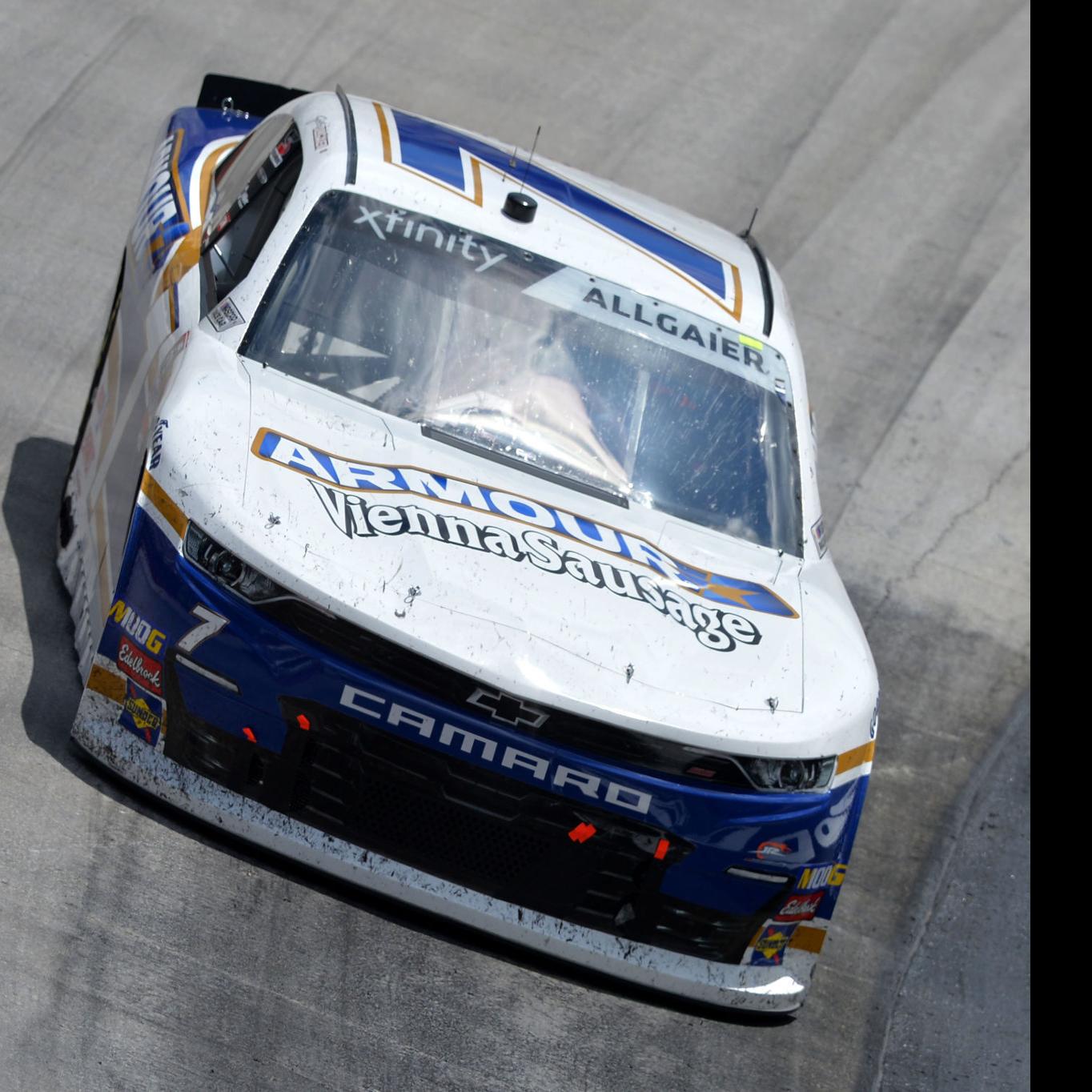 Nascar Allgaier Brings Two Race Win Streak To Bristol Sport Heraldcourier Com