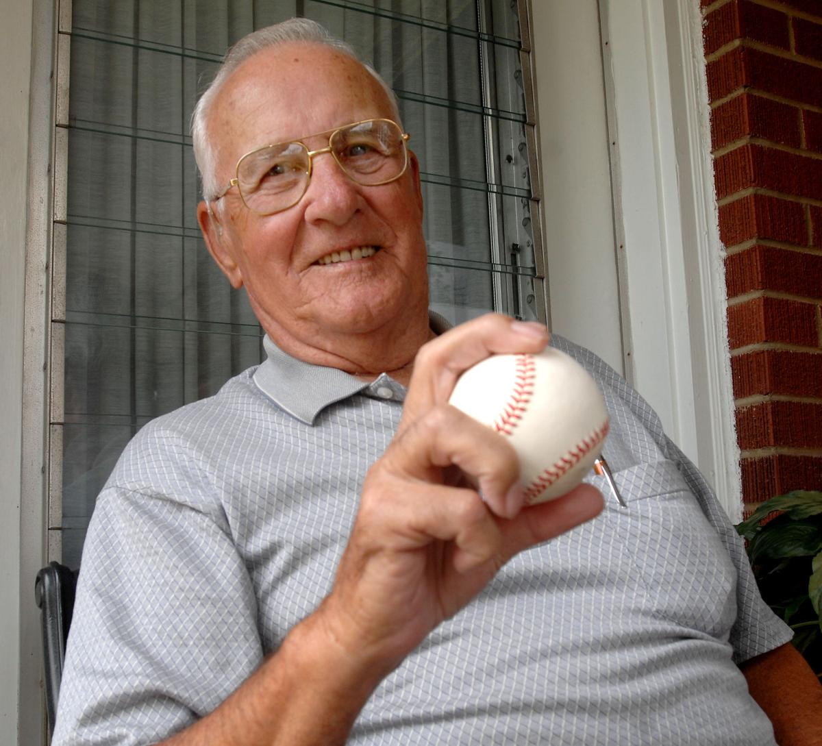 Remembering Ernie Banks: Kingsport's Hillman played with, against late Cubs  great