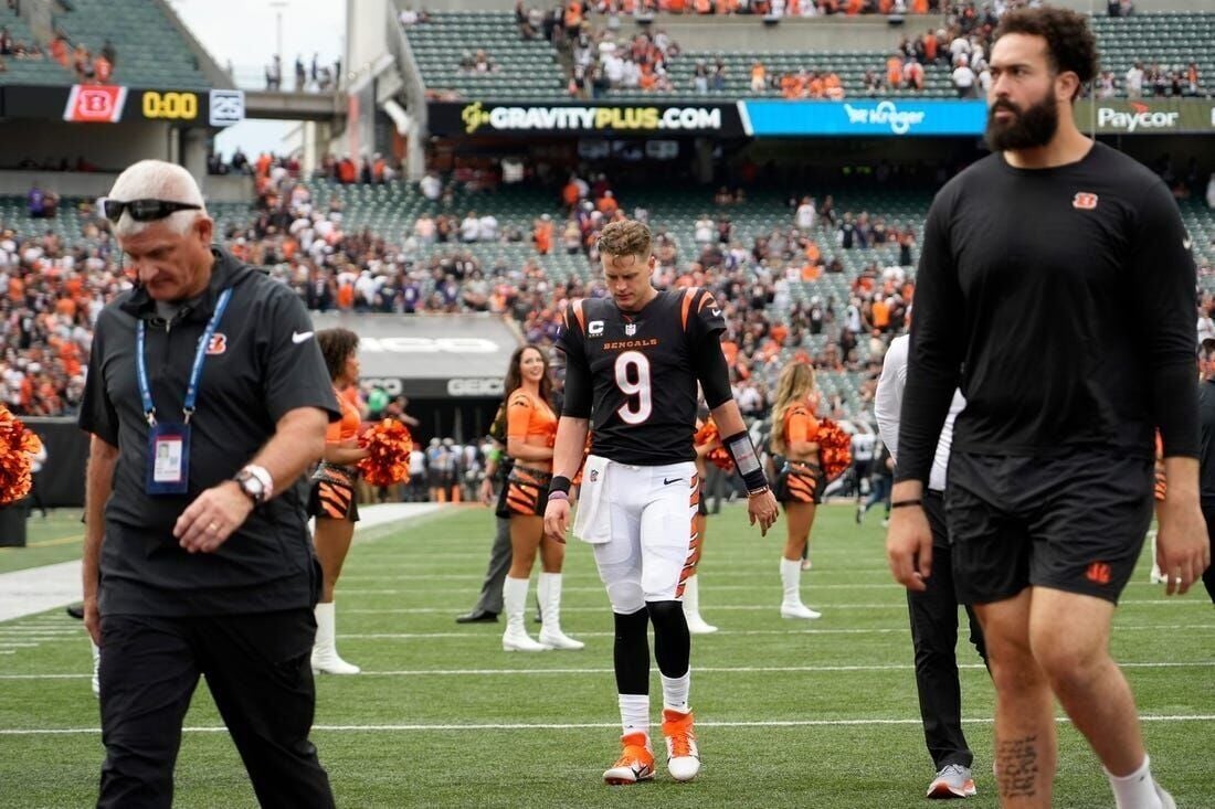 Joe Burrow (calf) day to day as Bengals prep to face Rams