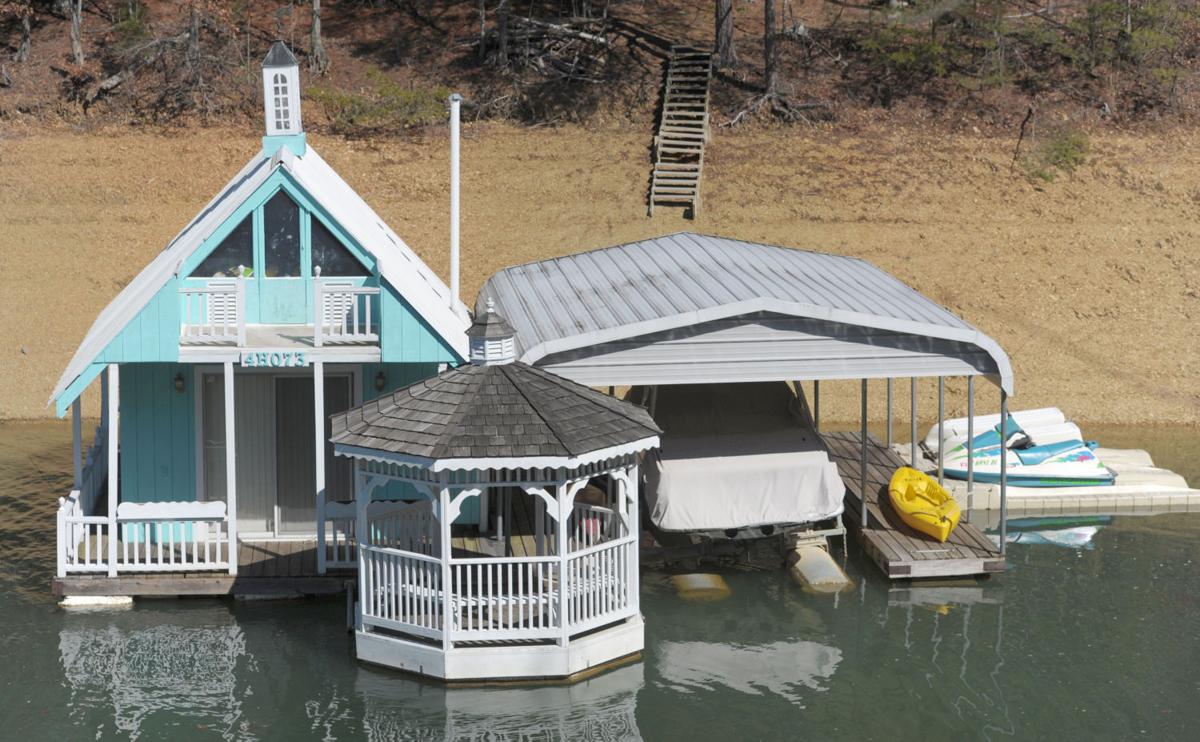 TVA and Floating Houses Study Galleries