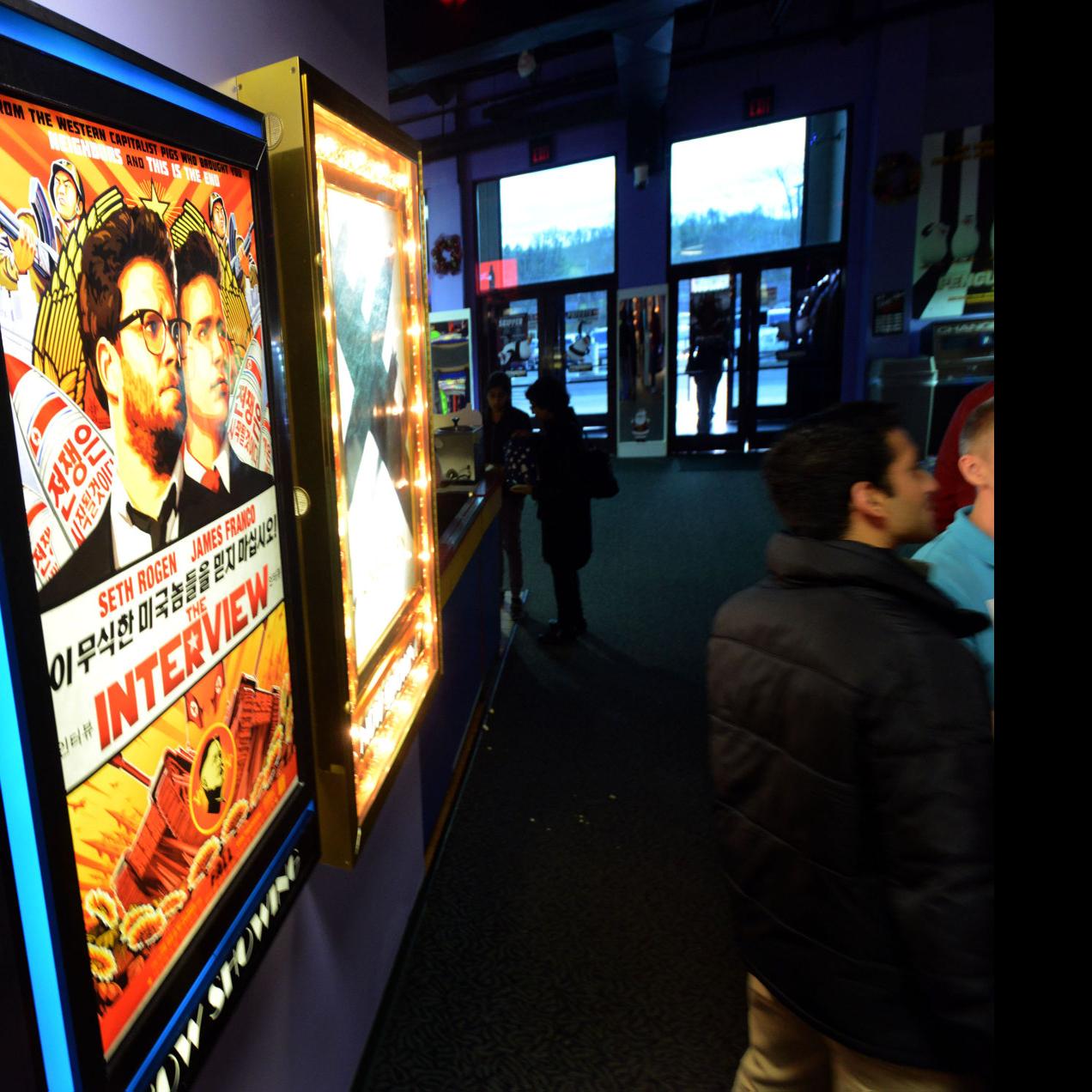 Abingdon Crowd Finds The Interview Fun Entertaining News Heraldcourier Com