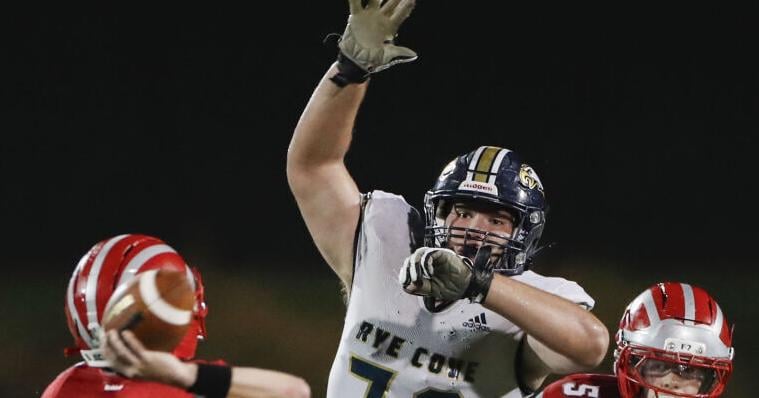 HIGH SCHOOL FOOTBALL: Ethan Lawson guides the way for Rye Cove in win over Lord Botetourt