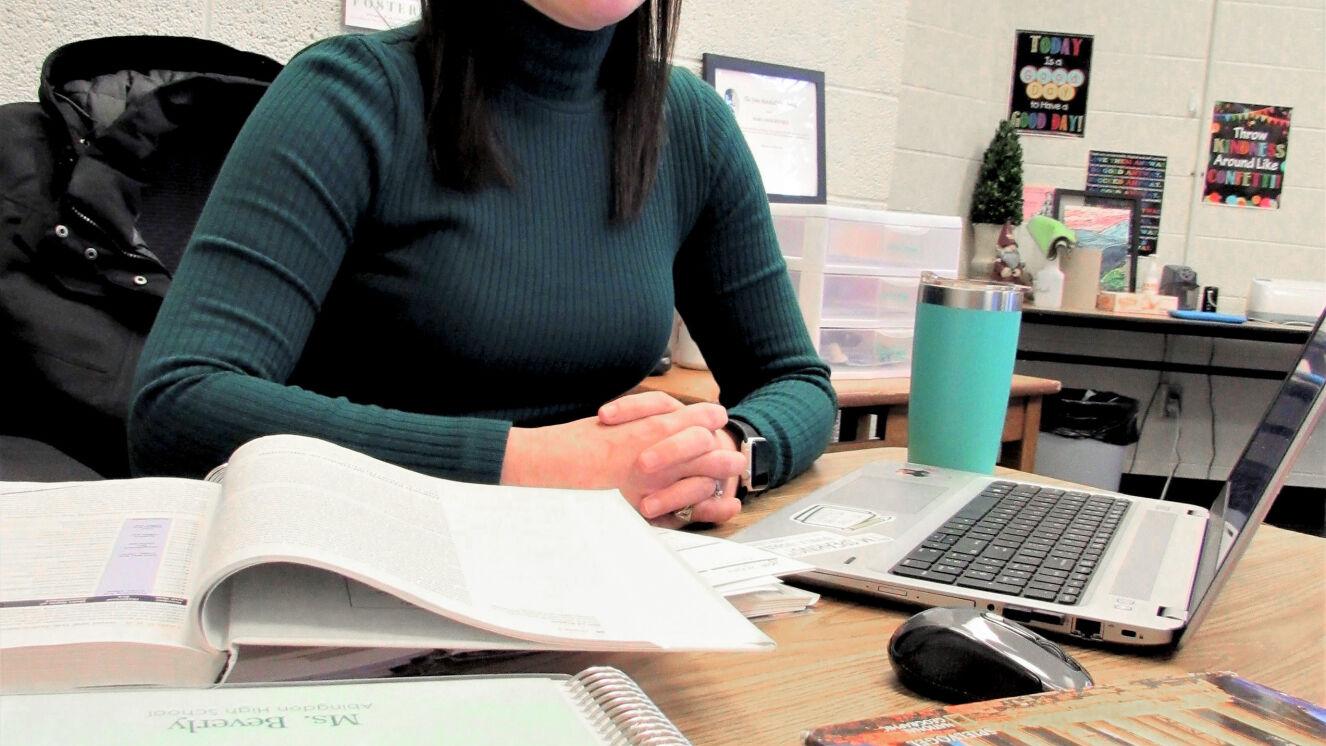 Washington County High School Teacher of the Year discusses challenges facing teachers - Vimarsana News