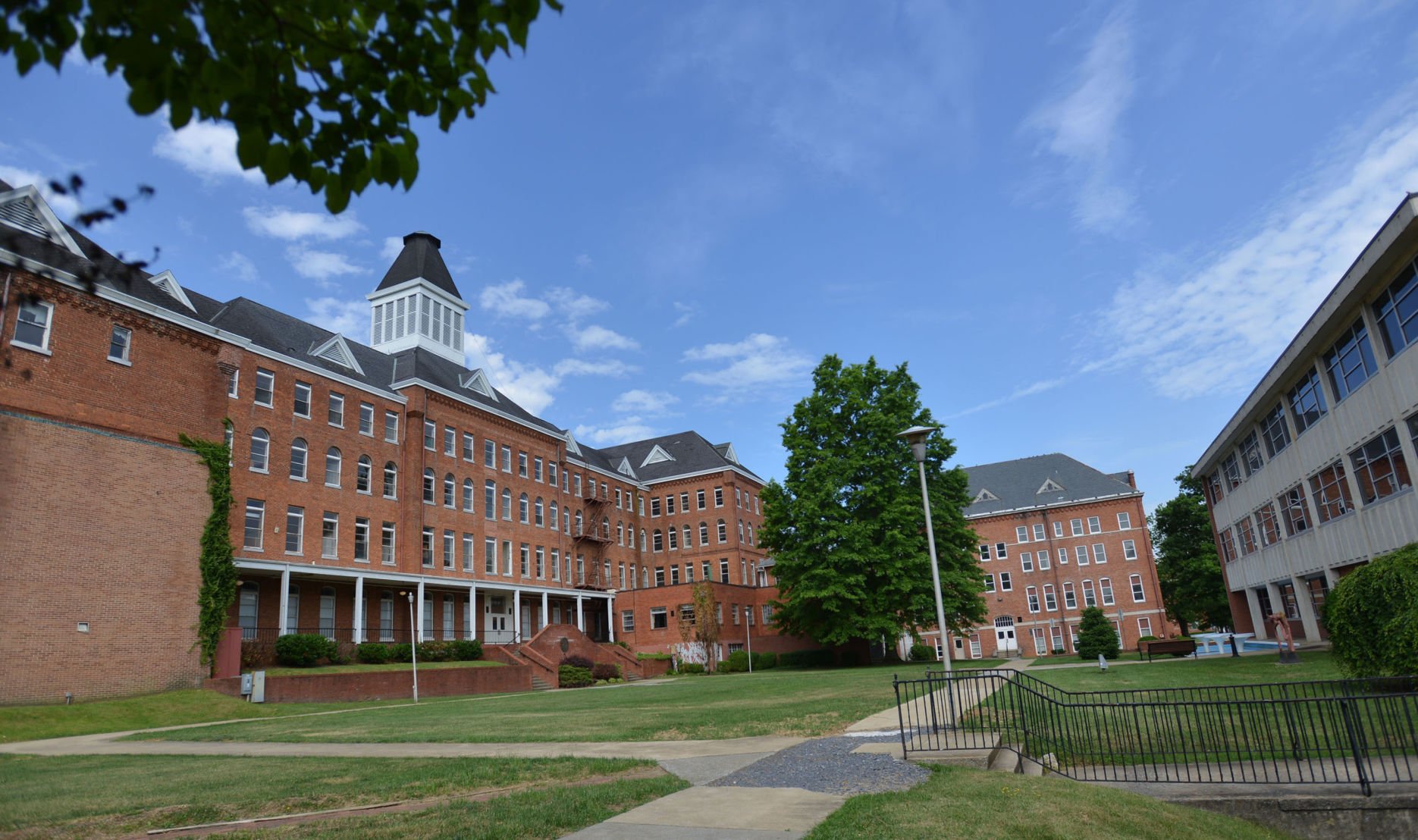 Virginia Intermont College Sold During Auction For $3.3 Million