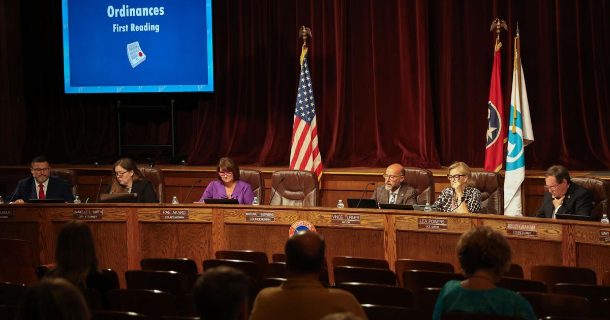 Bristol, Tenn. approves aquatic center study, substance retailers regulations