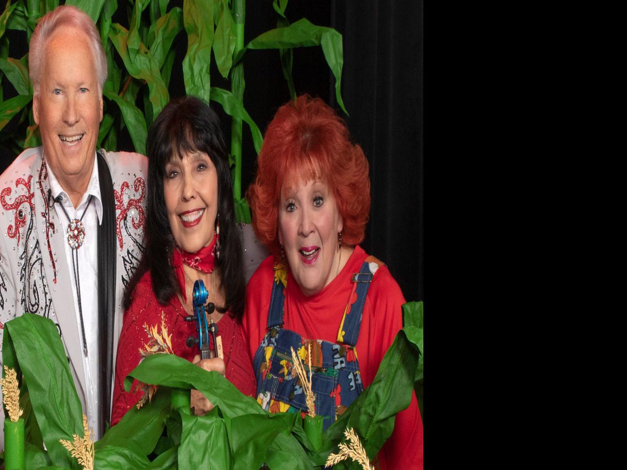 Concert Tour Celebrates 50th Anniversary Of Hee Haw Entertainment Heraldcourier Com