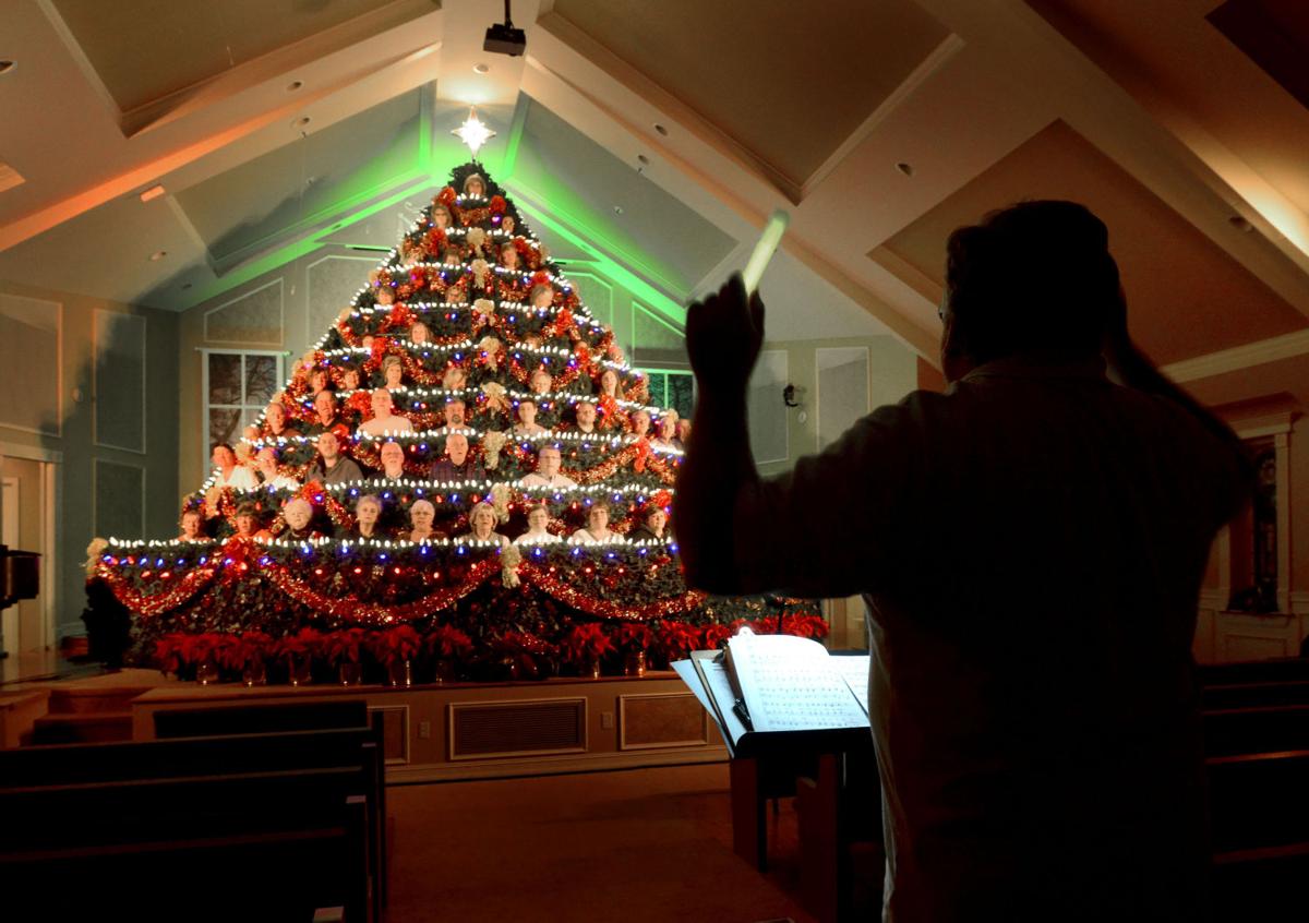First Baptist Church Gainesville Ga Living Christmas Tree 2022 Church Members Use Time, Talents To Give Community A 'Living Christmas Tree'  | Latest Headlines | Heraldcourier.com