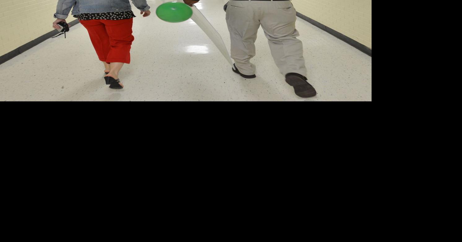 Avoca Elementary school receives 5,000 grant from CenturyLink