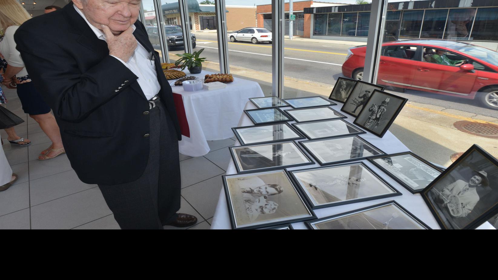 Proclamation Presented To Bristol Businessman Bill Gatton For 50 Years Of Service Lifestyles Heraldcourier Com