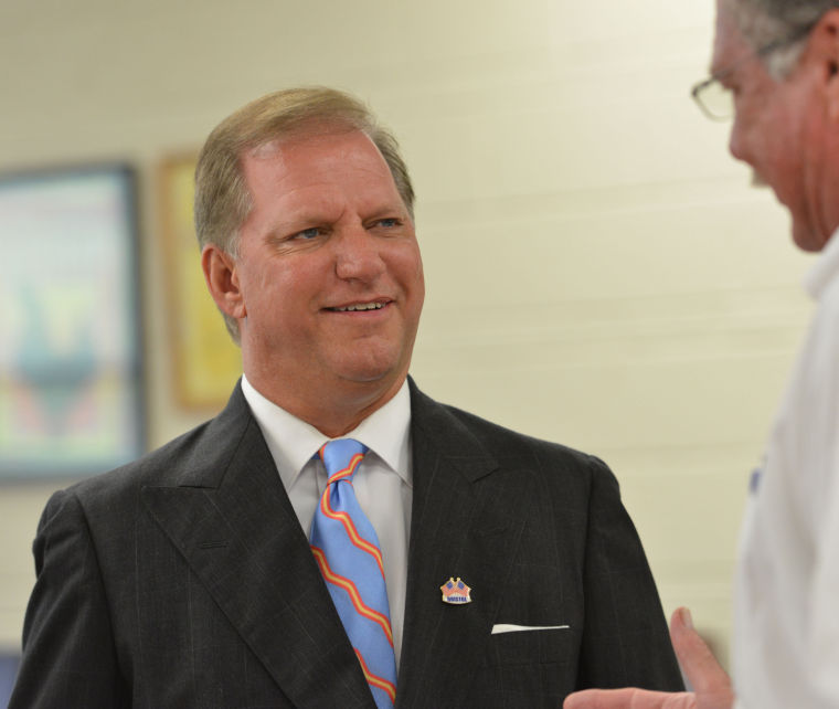 Powers takes over mayor’s seat in Bristol, Tennessee News