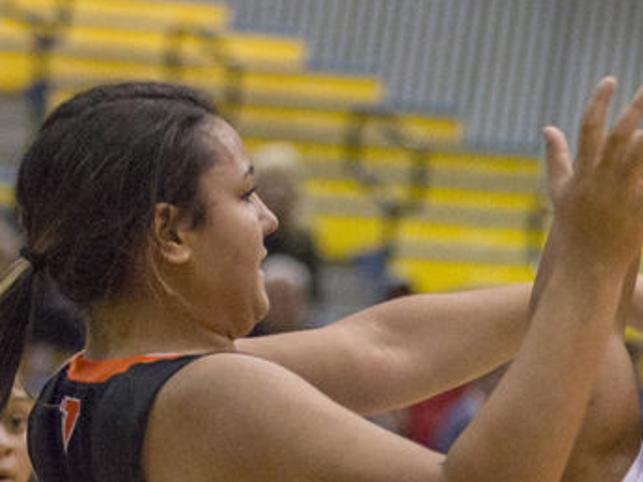 Vhsl Class 2 Girls Bearcats Shoot Into State Semis Sports Heraldcourier Com