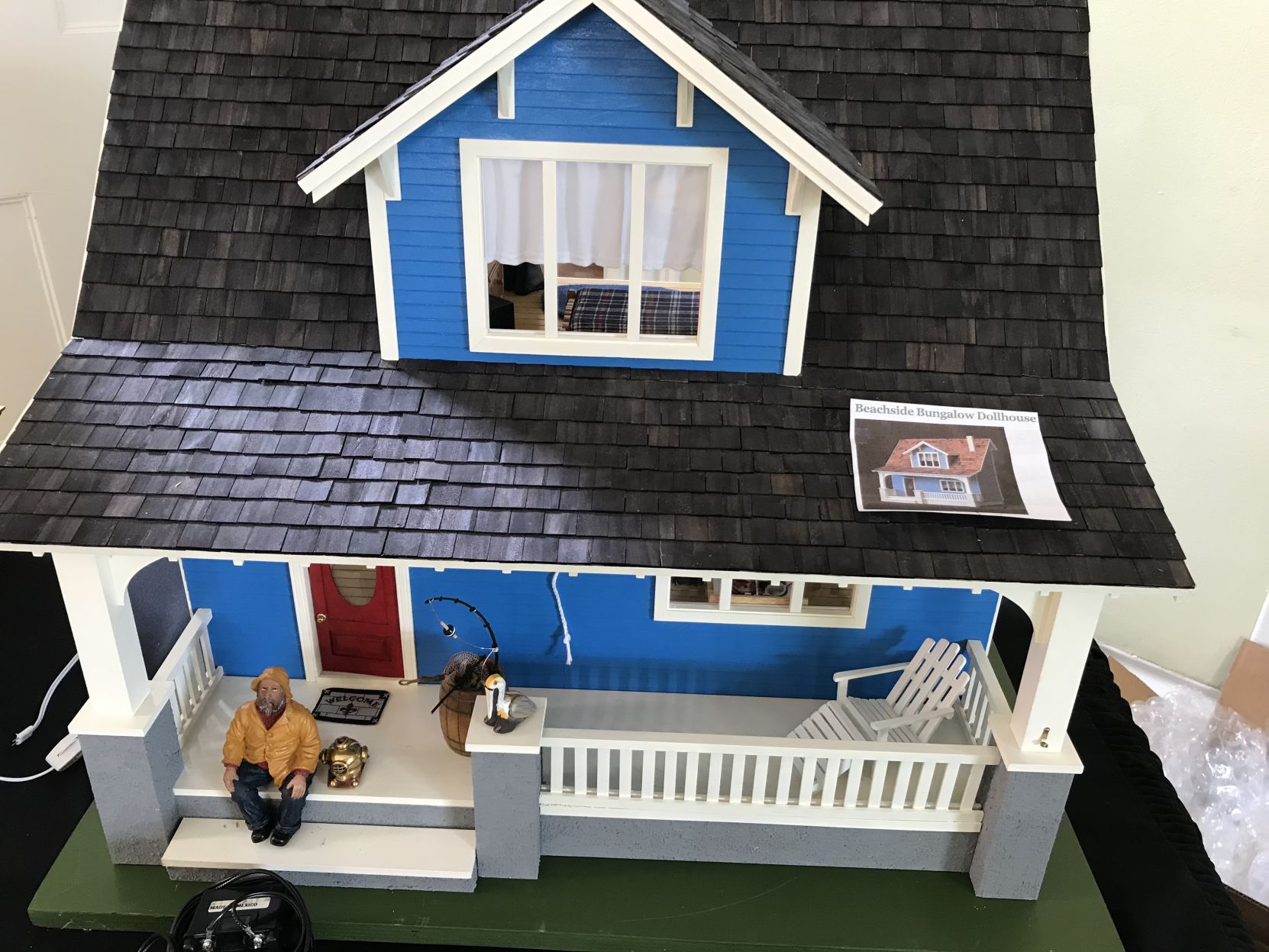 beachside bungalow dollhouse kit