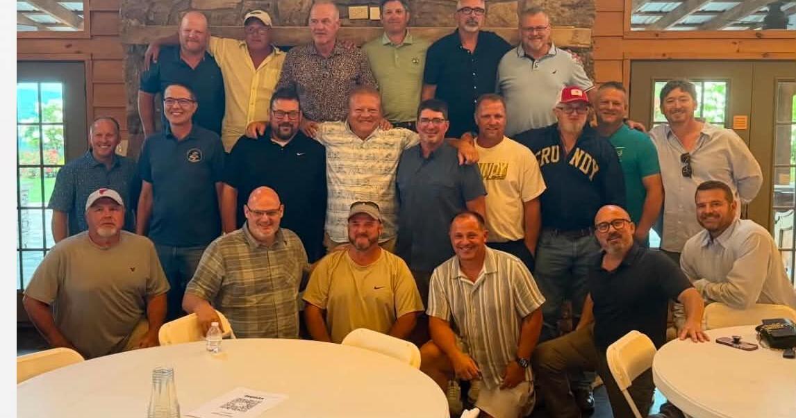 HIGH SCHOOL WRESTLING: Grundy grapplers got together for a Kevin Dresser era reunion on Saturday