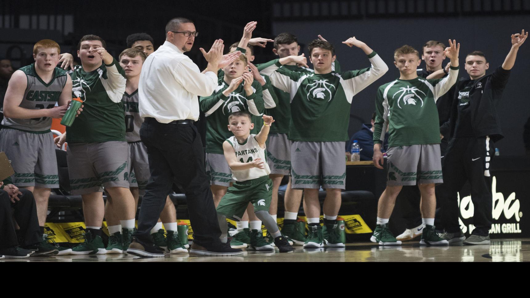 Boys Basketball Coach Of The Year Family Hoops Go Hand In Hand