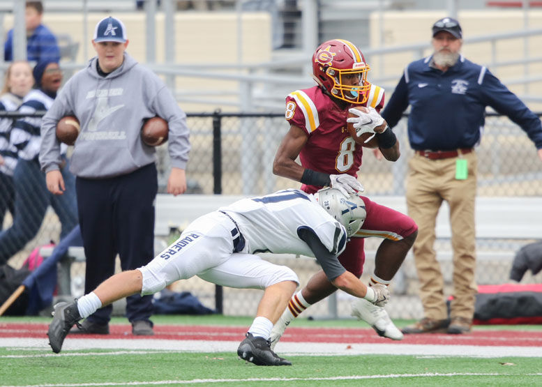 VHSL CLASS 2 FOOTBALL CHAMPIONSHIP: Graham's Xayvion Turner-Bradshaw draws  comparisons to his famous father Ahmad