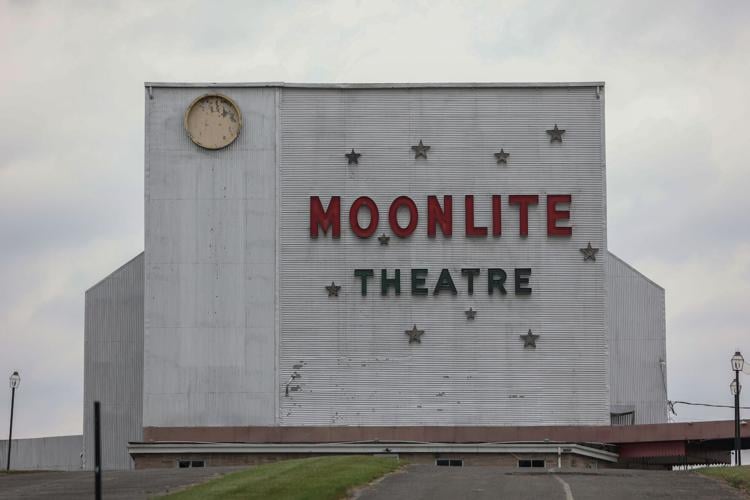 040424-bhc-nws-moonlite-p1   Moonlite Theatre
