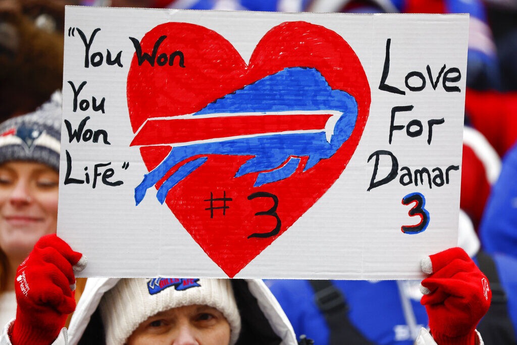 What is the No. 3 patch on Bills' jerseys? Buffalo honors Damar Hamlin's  recovery during playoff run