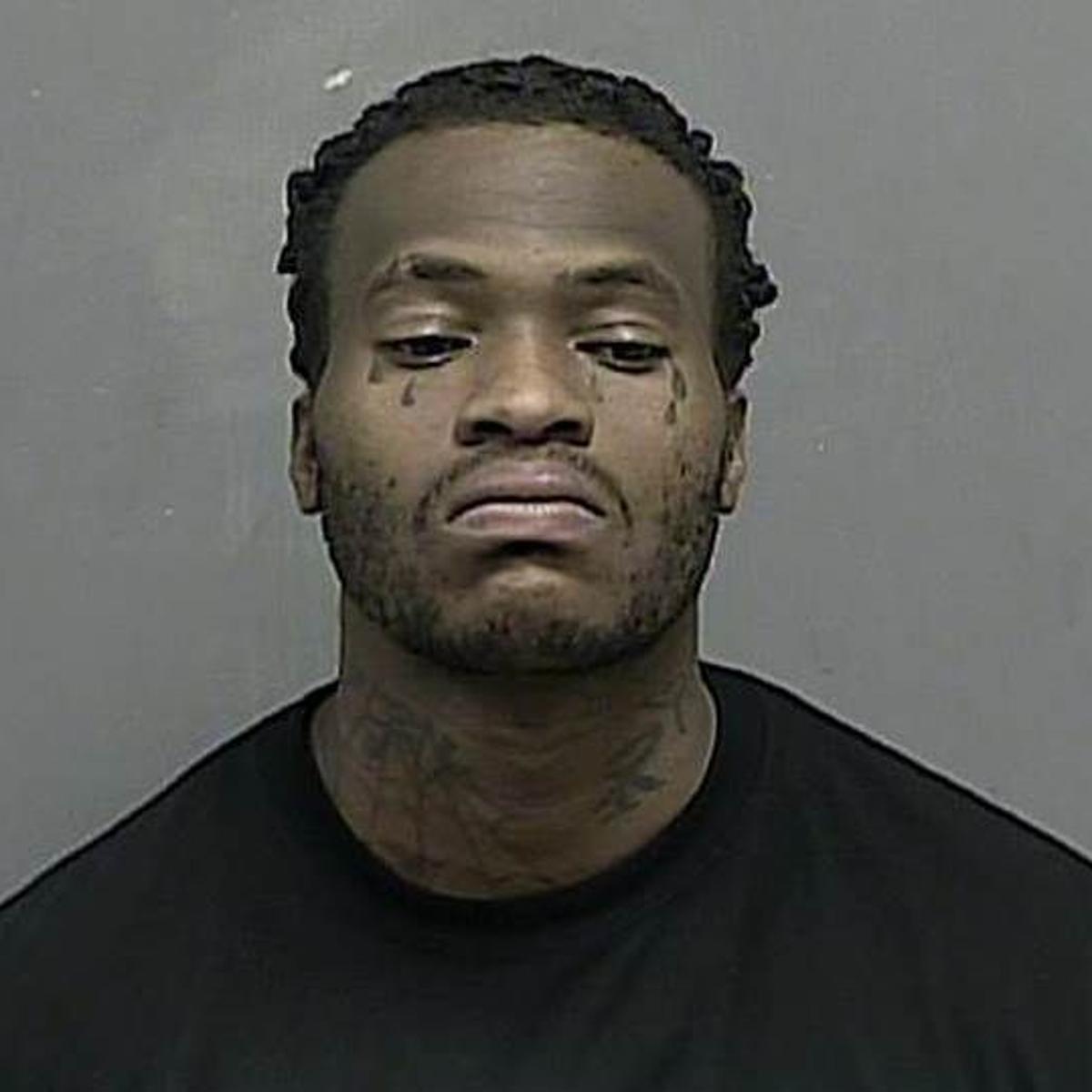 Olive Garden Employee Arrested And Accused Of Threatening Officer