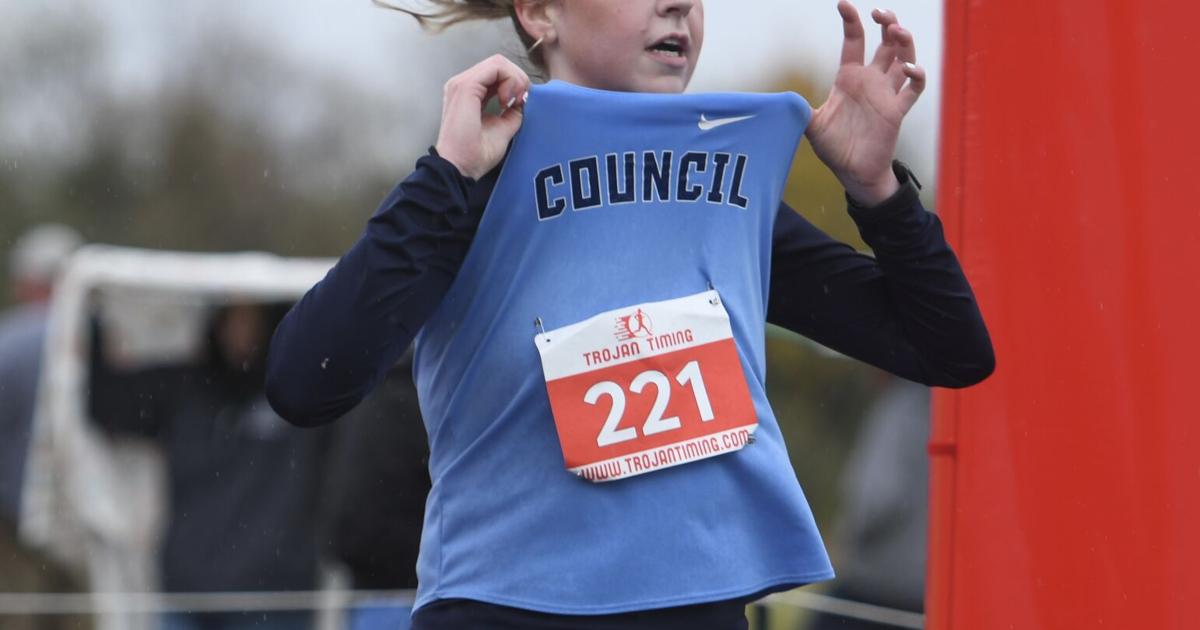 HIGH SCHOOL CROSS COUNTRY: Ella Rasnake (Council), Keyston Hartford (Grundy) run to Region 1D gold; Castlewood (boys), Eastside (girls) take team titles