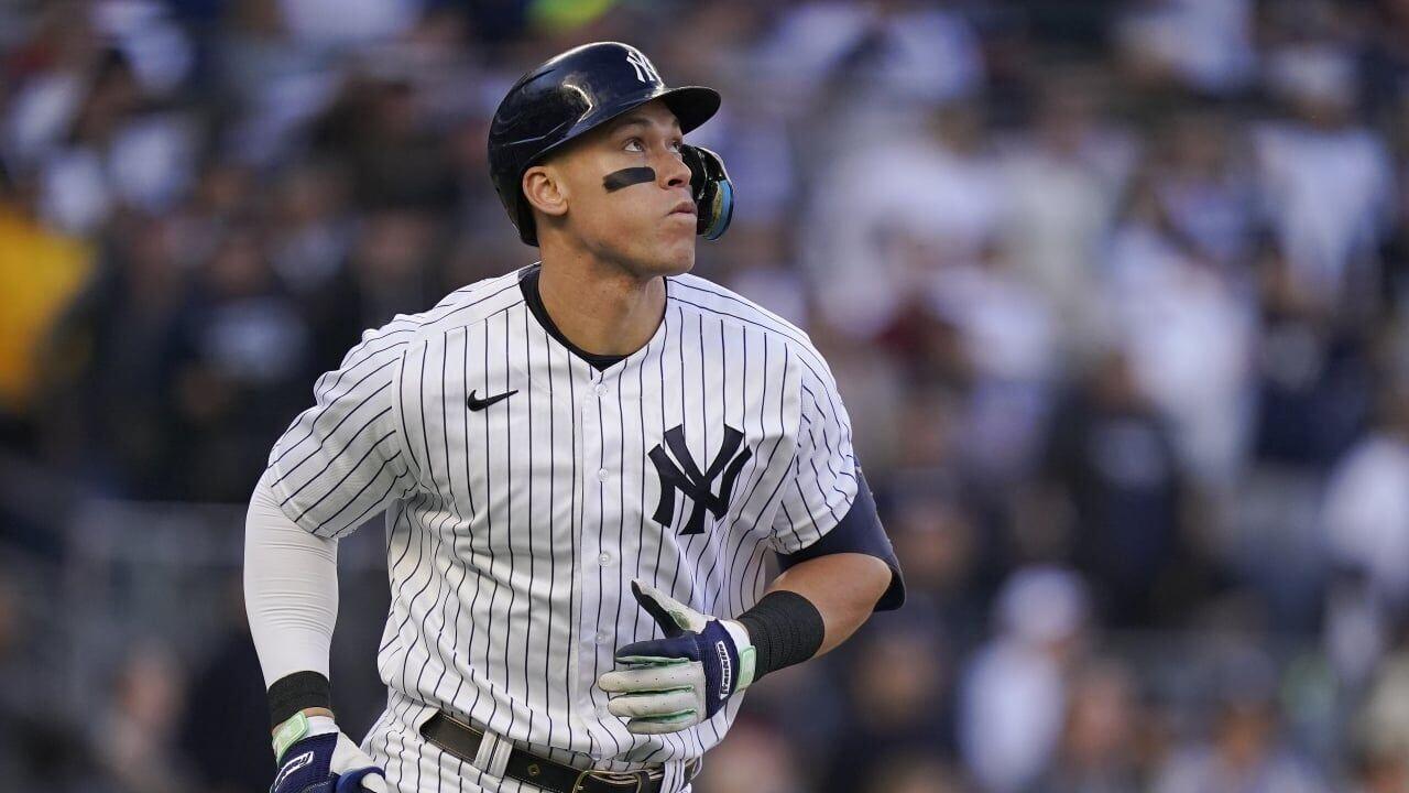 Pinstripes Nation on X: Aaron Judge will come to the plate to begin the  game. It would certainly be nice to get 61 out of the way early. Does he do  it? #